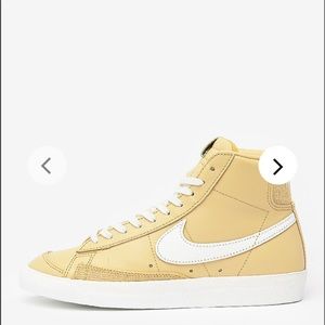 Nike Blazer Mid ‘77 sneakers